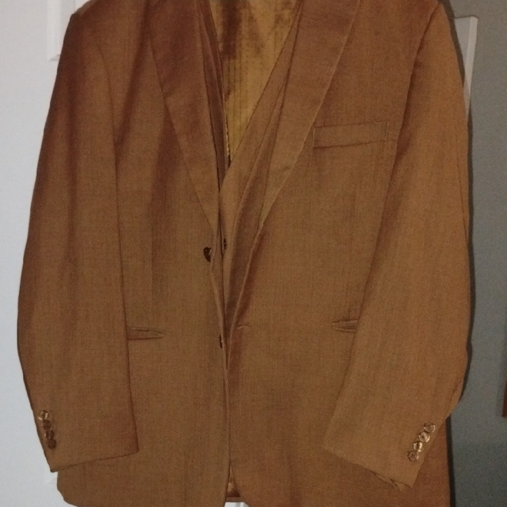Elegant Brown Men's Suit